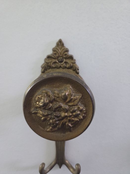 2бр месингови закачалки