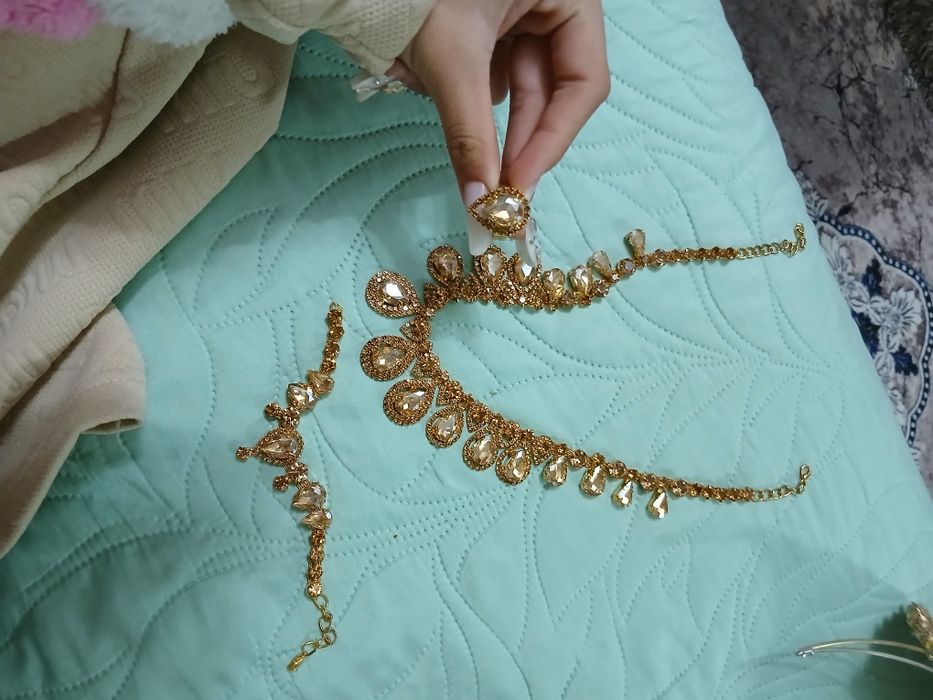 2 Coronițe, set brățară, inel, colier