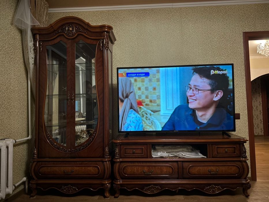 Продам комплект мебели