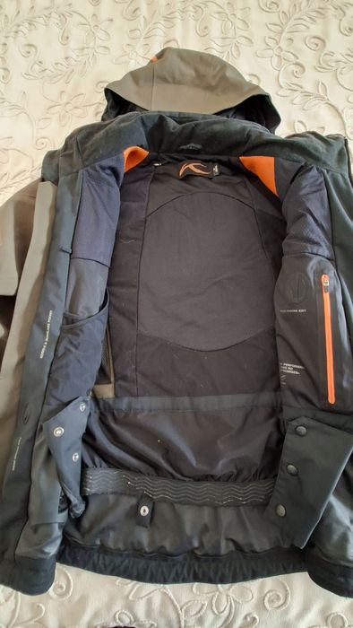 Луксозно туристическо и ски яке Kjus размер 50M/L