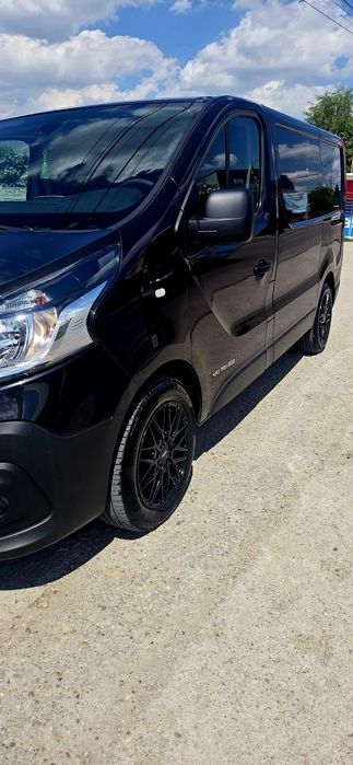 RENAULT Trafic 2017 — imagine 2
