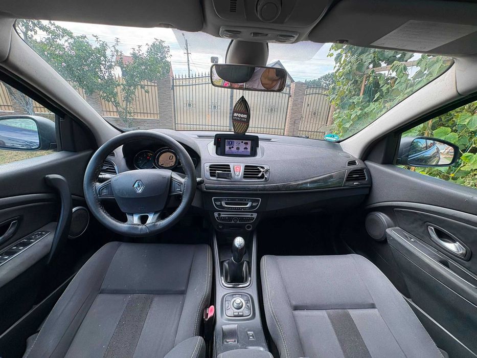 RENAULT Megane 2010 — imagine 4