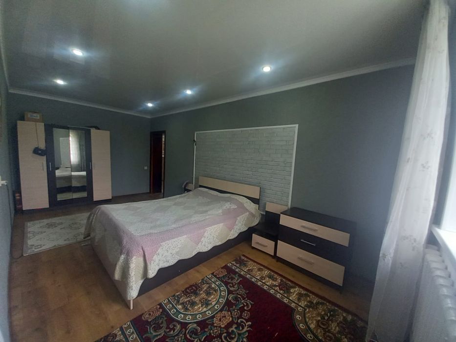 Продам большой добротный дом