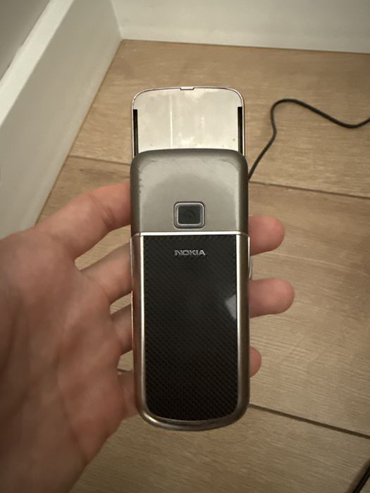 Nokia 8800 Carbon