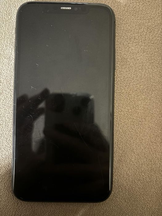 Iphone 11 64GB отлично състояние