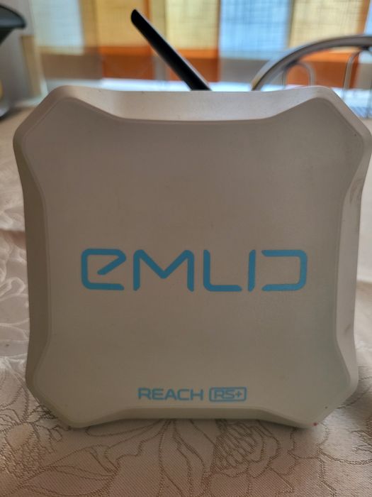 Receptor GNSS RTK Emlid Reach RS+