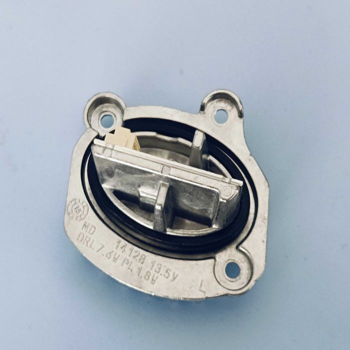 Баласт модул дневни светлини Angel Eyes BMW F22 F23 LCI