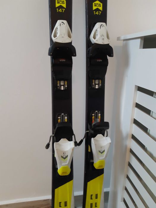 Schiuri 147 cm Head super shape copii sau adulti