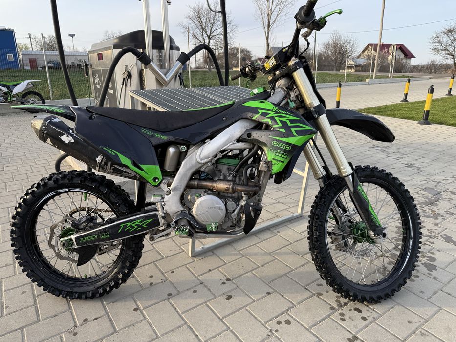 Kawasaki 250 2022
