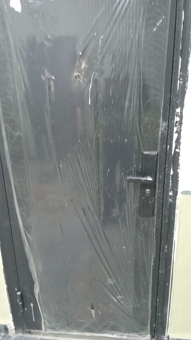 каробка квартира. 50 КВ м. 1 хона.