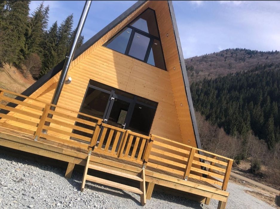 Vând cabane tip A,