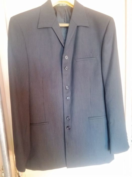 Костюм мужской .