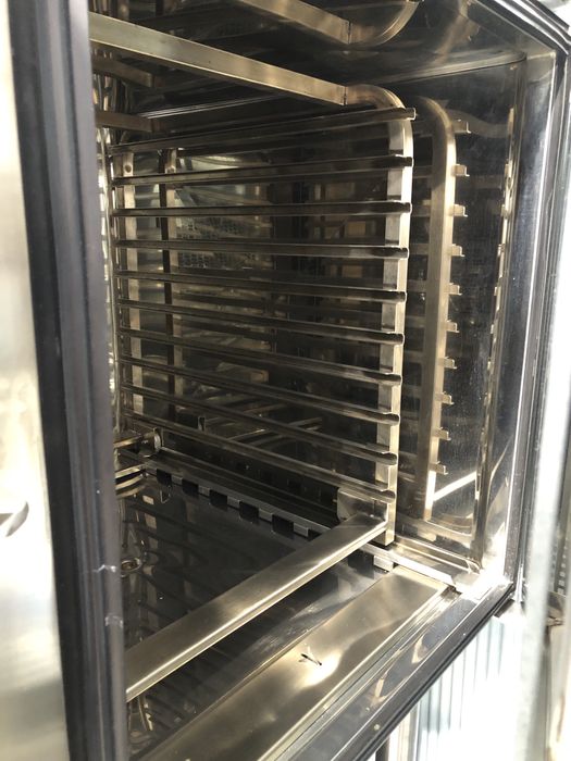 Продам конвекционную печь