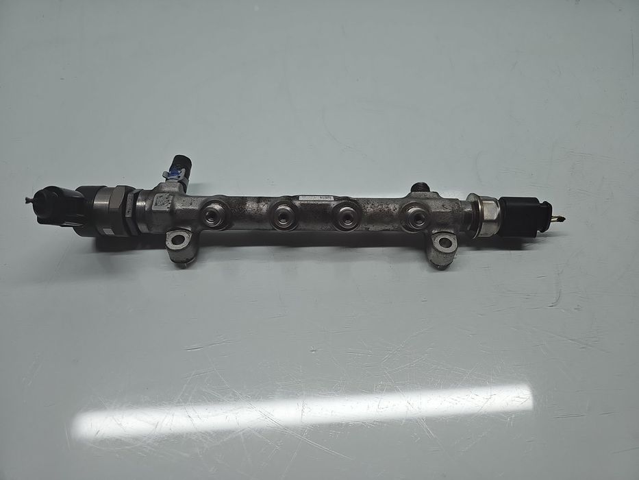 Rampa injectoare Volkswagen Golf 7 (5G) [Fabr 2014-prezent] 04L089B 1.