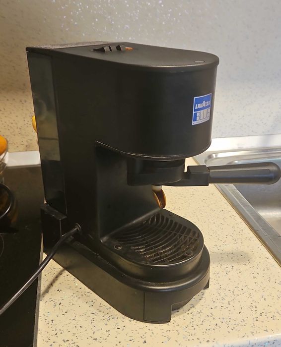 Кафемашина за капсули Lavazza Blue