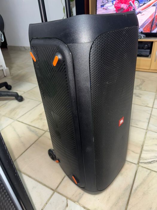 Jbl partybox 310 240W in stare impecabila
