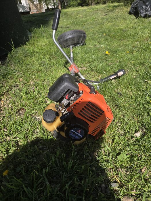 Бензинов тример mitsubishi heavy  tle43