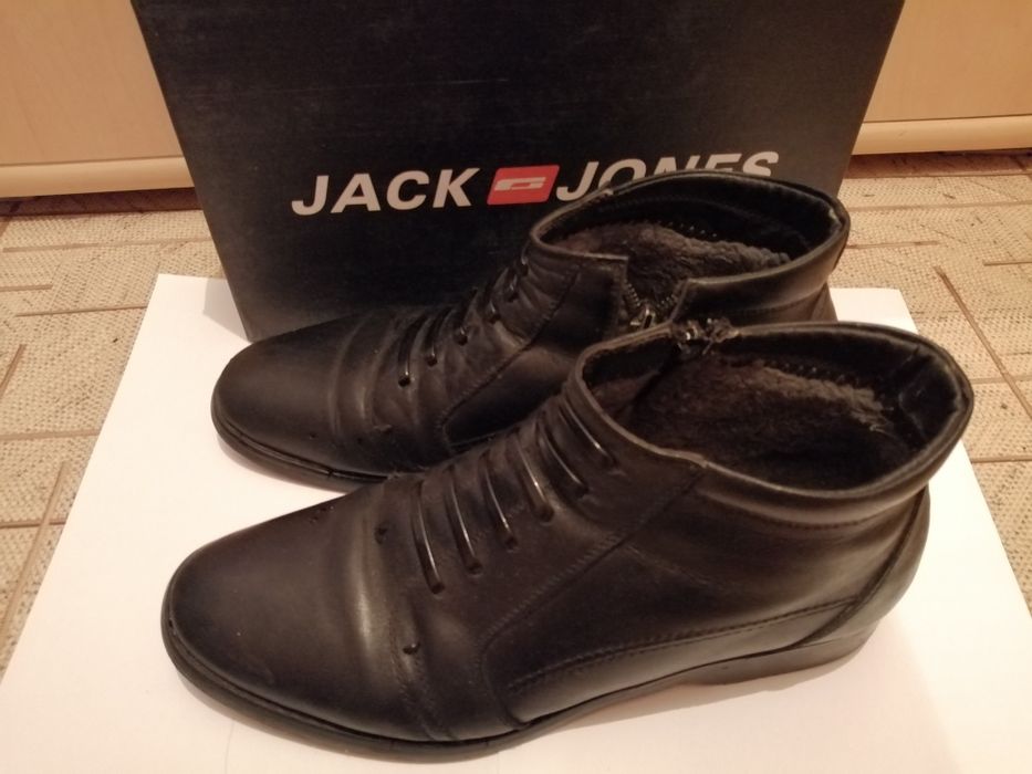 Новые ботинки тёплые