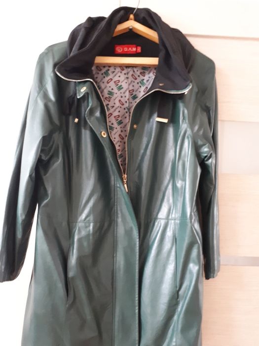 Куртка женская продам