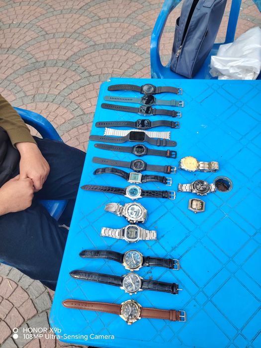 Qo'l soatlari. Rabochchi!