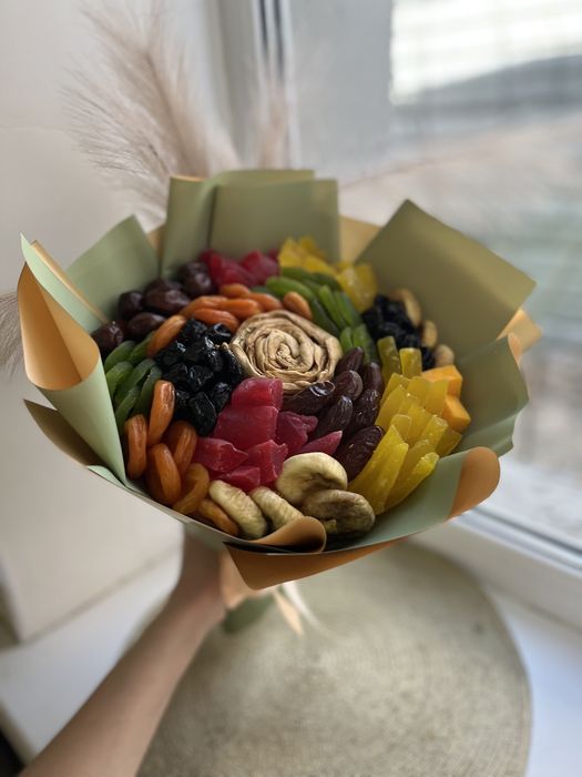 Букет из сухофруктов