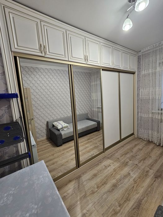 Продам обьемный шкаф