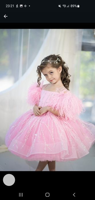 Детские платья продам