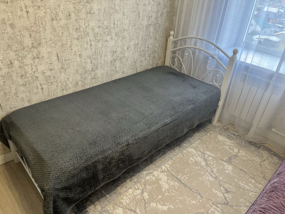 Кровать в хорошом состоянии