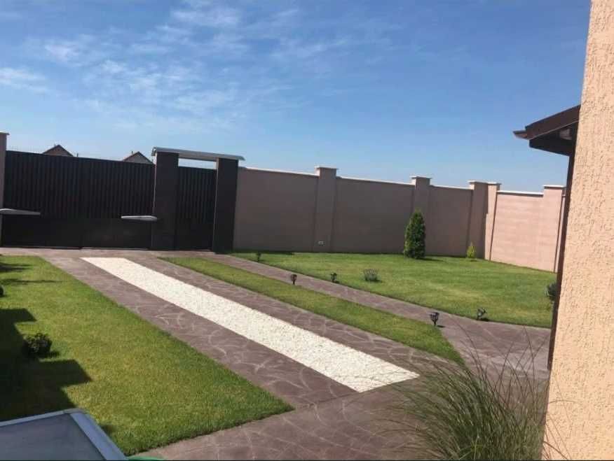 Casă de vanzare, 4 dormitoare, piscină - Arad, Zimandcuz - 0% comision