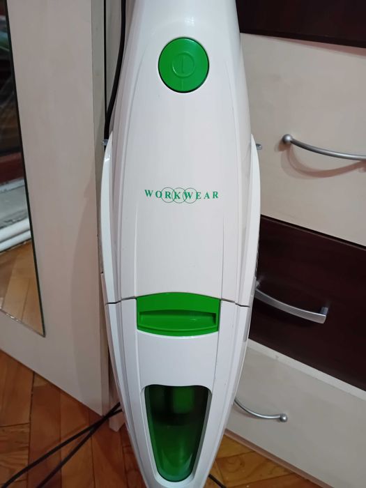 Vand aspirator 250 lei  sau  schimb cu  magnetofon Kashtan sau altul