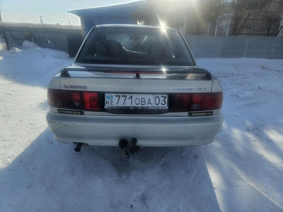 Продам лансер 1995года