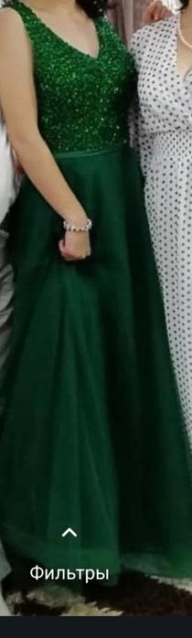 Платье в идеальном состоянии.