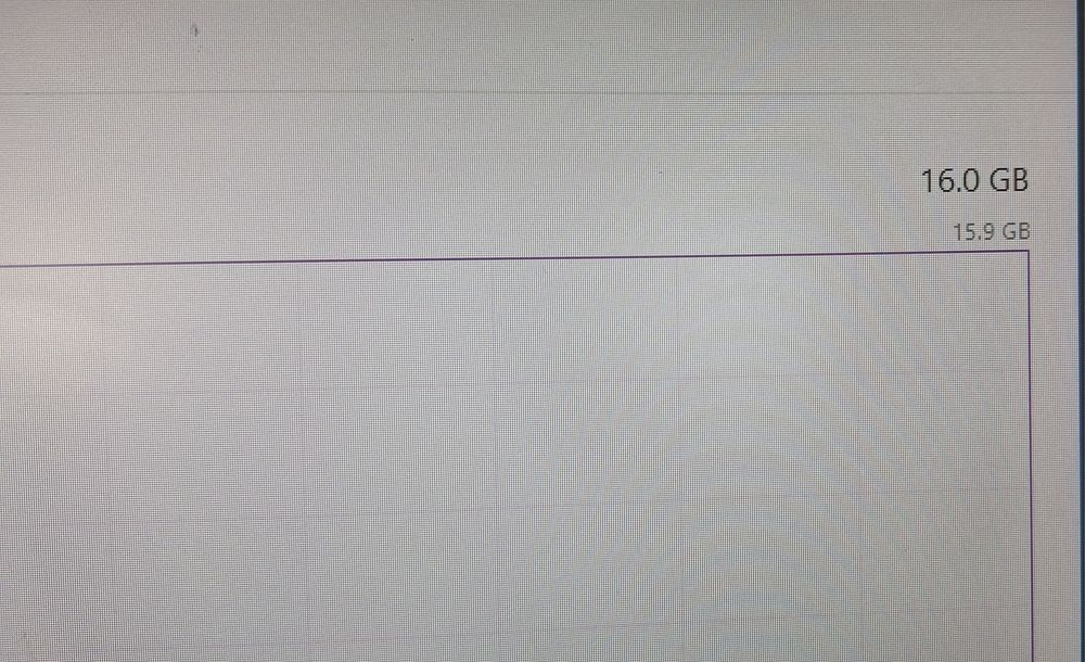Геймърски, настолен компютър + (ПОДАРЪК) професионален микрофон