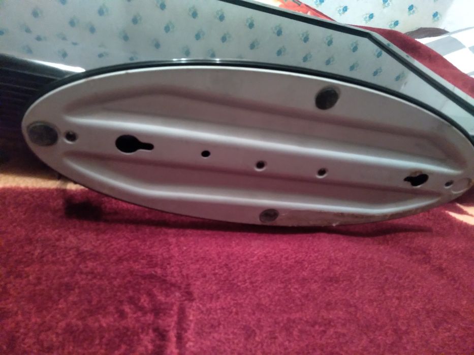 Продам телевизор Samsung. Всё работает в отличном состояние.