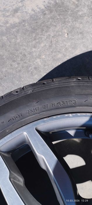 Гуми 275/35R19 u 245/45R19 спорт пакет 19"