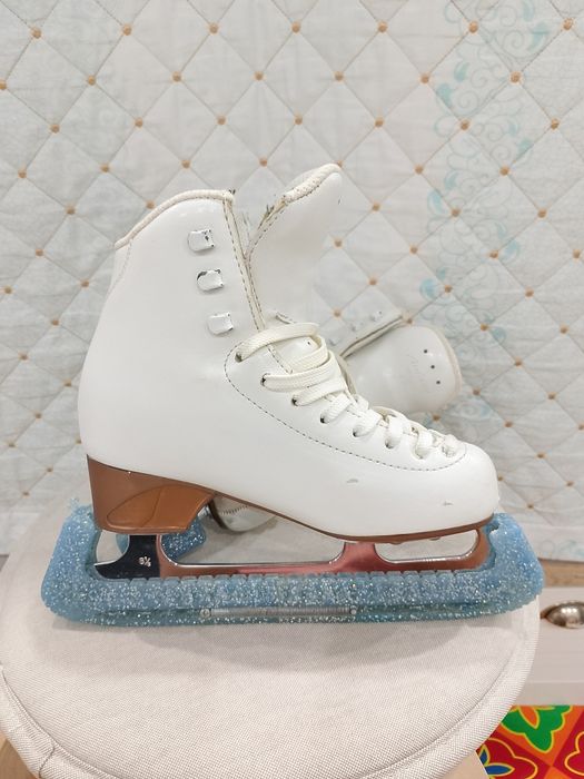 Коньки Risport Antares (белые) с лезвиями МК Flight