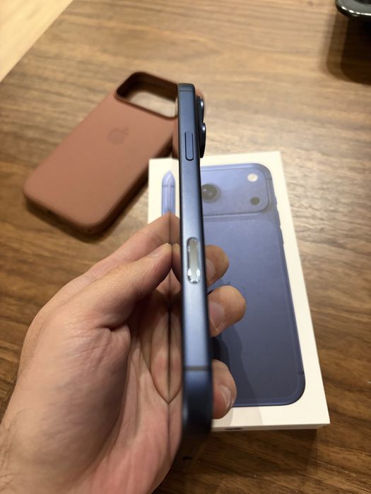 iPhone 17 Pro Max 256GB Deep Blue