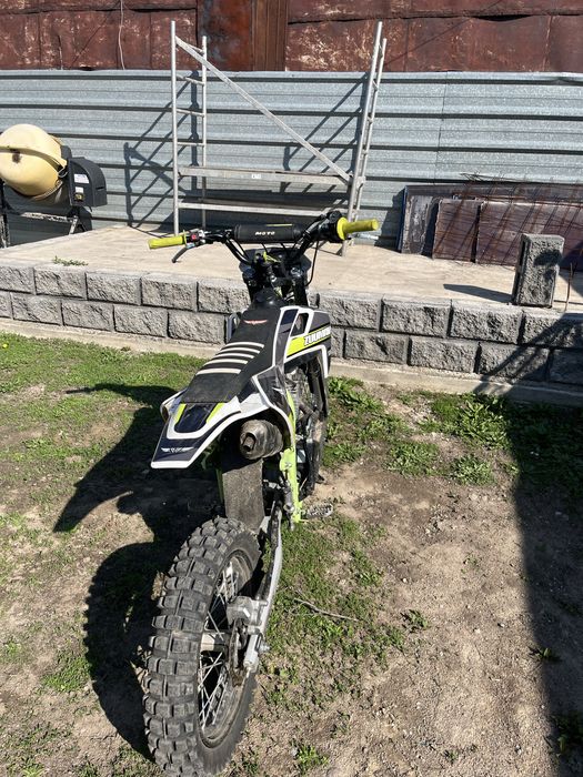 Продам Zuumav s5 223 св