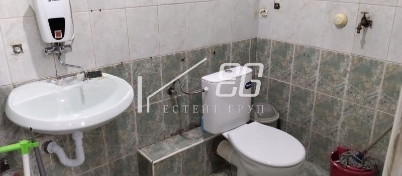 Магазин в Варна-Колхозен пазар площ 60 цена 350