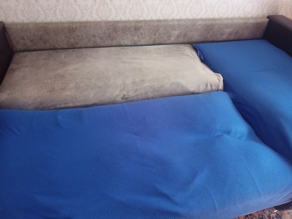 Продаю диван состояние б/у
