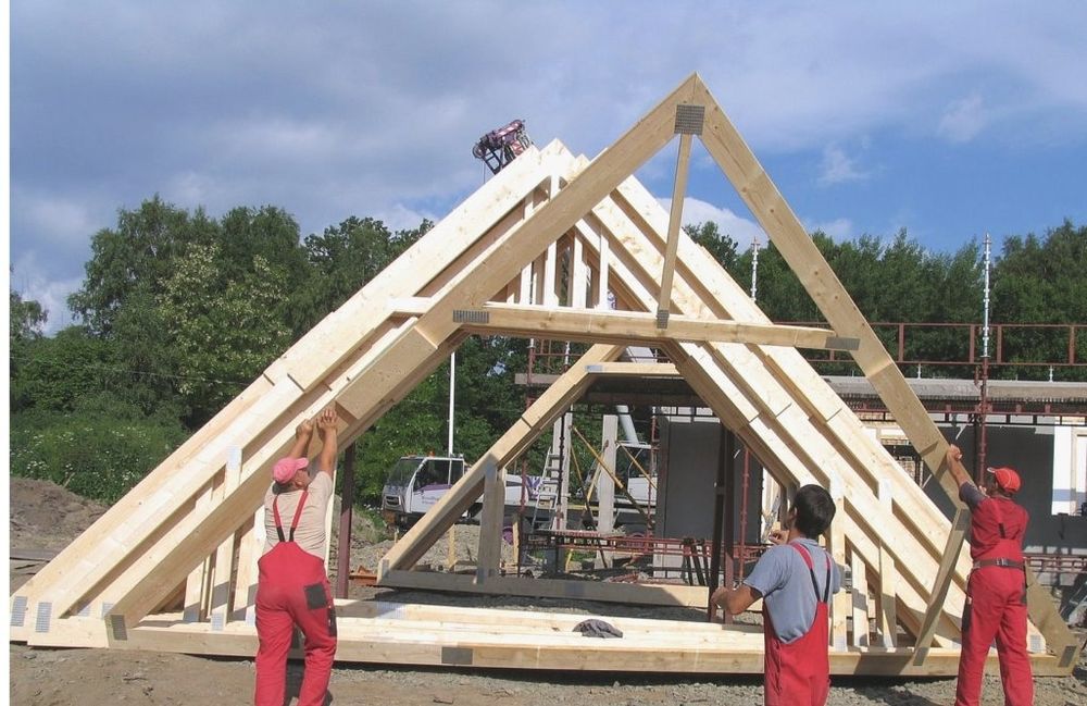 Reparatii acoperisuri sarpante dulgherie