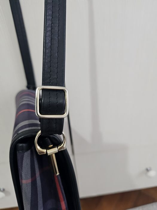 Vand geanta Burberry originala