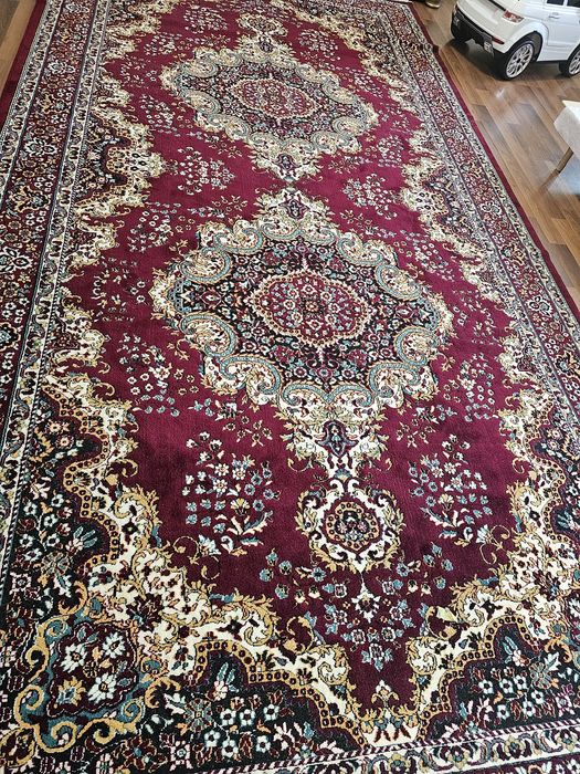 Продам ковёр 2.5×5