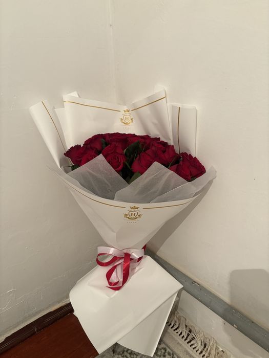 Продам цветы свежие. Большой букет розы