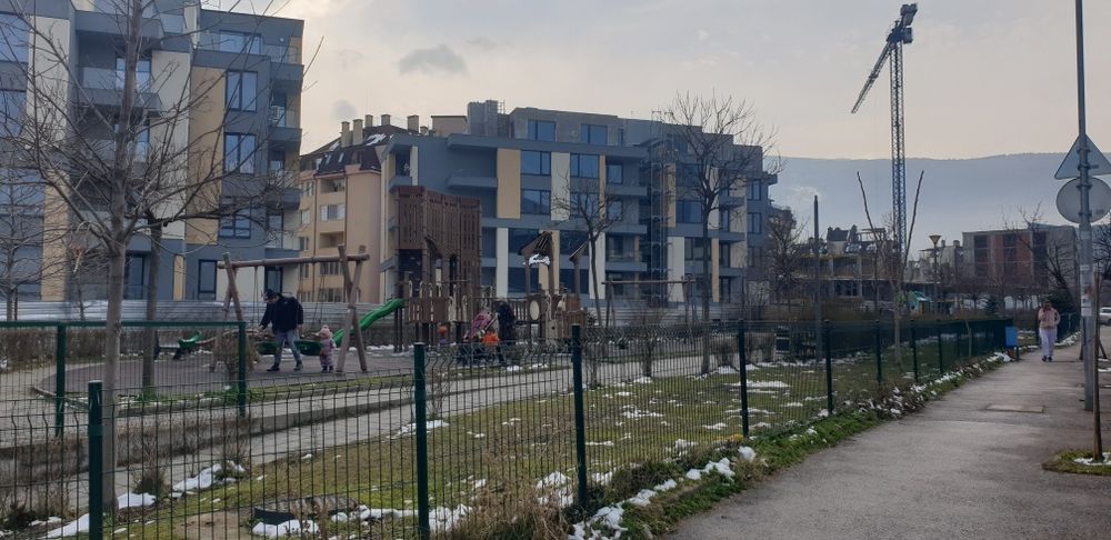 Продава се Двустаен апартамент в София, Манастирски ливади - 75 кв.м за 1734 €/кв.м - Снимка #2