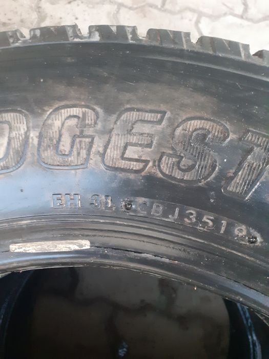 Шины зимние R 16 3шт