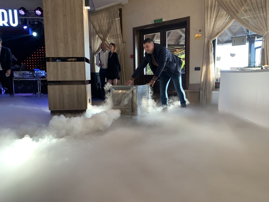 Bacau Fum gheata carbonica