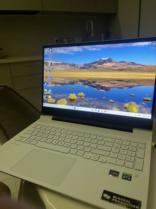 СРОЧНО продам ноут HP VICTUS
