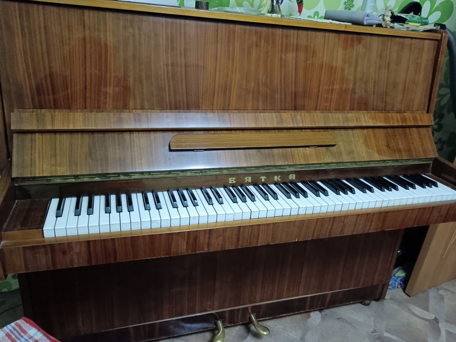 Фортепиано / пианино продам