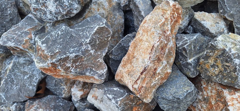 Тош сотилади  Фаргона